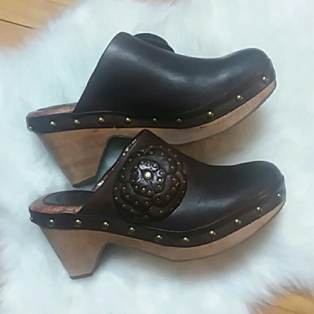 Lucky Brand Leather Heeled Clogs